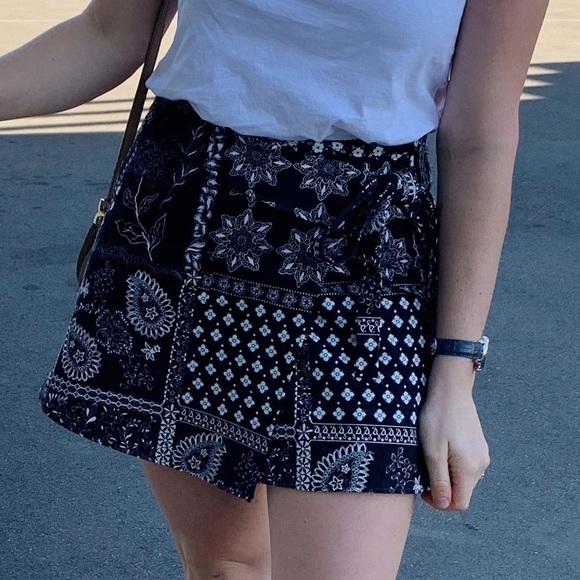 the kit nyc bandana print wrap skirt - Picture 2 of 4